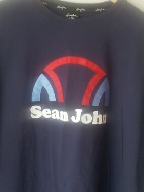 Sean John Navy T shirt with Red and Light Blue Arch Logo